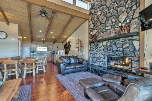 Apartamento Lavish Condo With 2 Decks - 5mi To Ruidoso Downs
