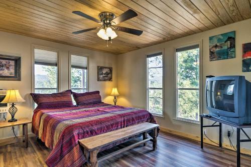 Apartamento Lavish Condo With 2 Decks - 5mi To Ruidoso Downs