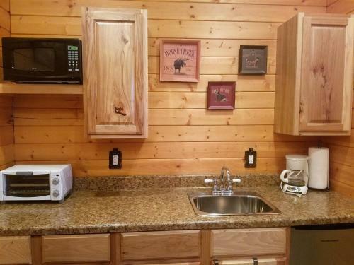 AC - #4 Mountain Cabin