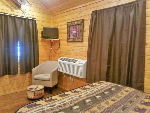 AC - #4 Mountain Cabin