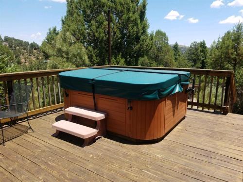Honey Bear Cabin