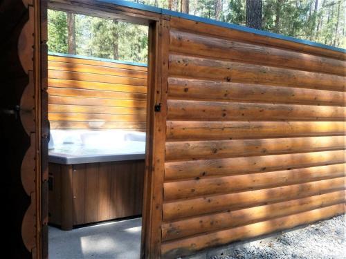 Upper Canyon Retreat