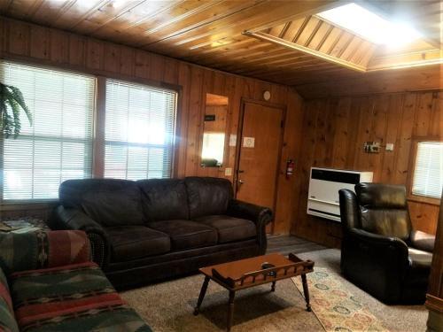 Upper Canyon Retreat