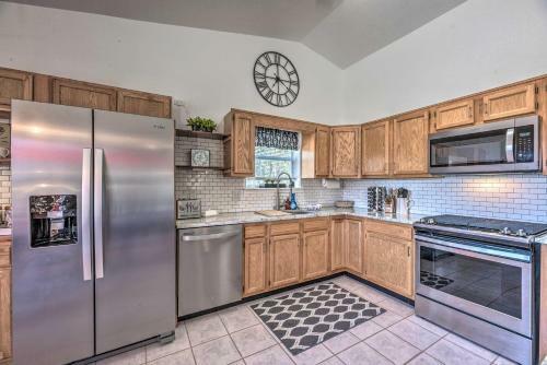 Charming Ruidoso House With Deck And Mtn Views!