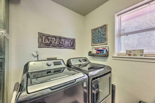 Charming Ruidoso House With Deck And Mtn Views!