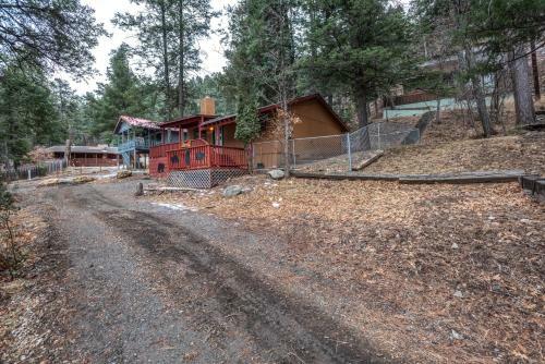 Whispering Pine Cabins- Bear Country-upper Canyon
