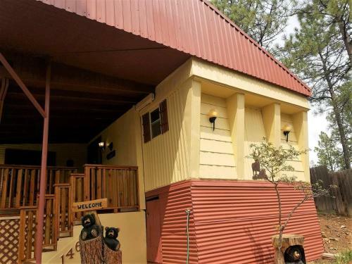 Papa Bears Cabin