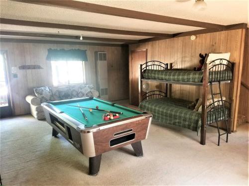 Lazy Bear Cabin
