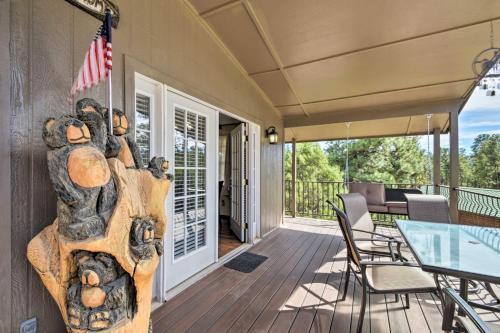 Cozy Bear Hill Cabin With Hot Tub And Game Room!