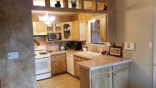 Lowkeys Lodge
