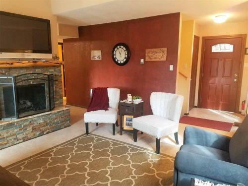 The Lodge At Mountain Shadows