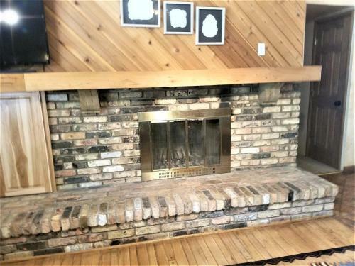 Rivers Edge Cabin - Cozy Cabins Llc