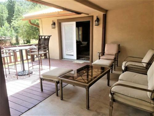 Rivers Edge Cabin - Cozy Cabins Llc