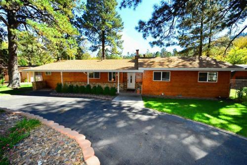 Rivers Edge Cabin - Cozy Cabins Llc