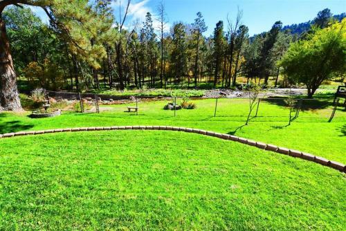 Rivers Edge Cabin - Cozy Cabins Llc
