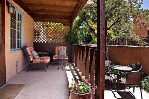 Casa Escondido, Unit 6