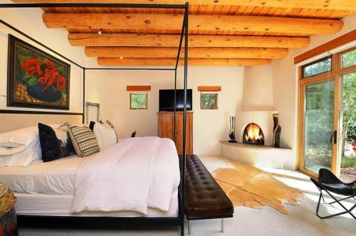 Bishop`s Lodge Villa 44b