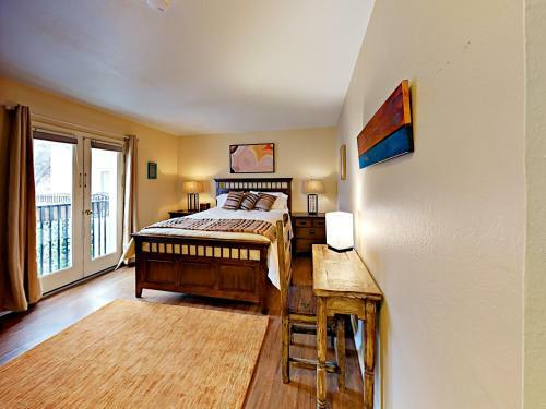 Bishops Lodge Apartment Unit 18 Apts