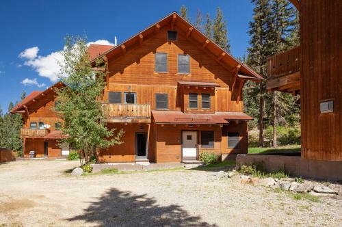 Bavarian Chalet 4