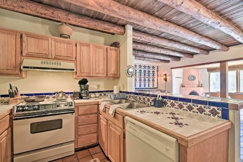 Apartamento Valdez Adobe Condo With Balcony- 8mi To Taos Ski