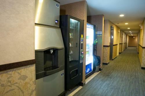 7 Days Hotel