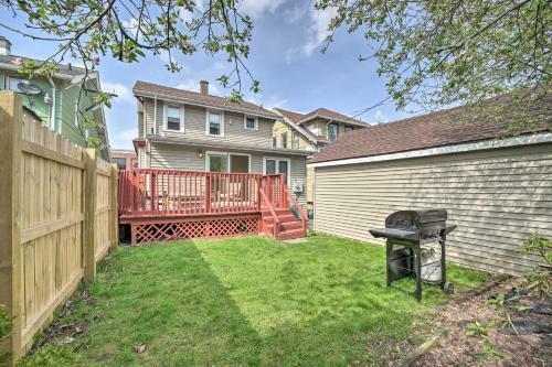 Modern, Comfortable Home, 2 Mi To Ub Campus!