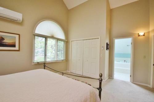 19 Oak House Home