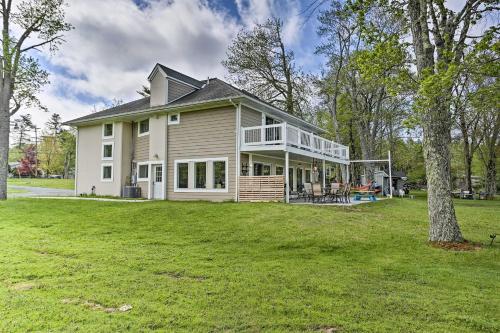 Luxe Lakefront Family Cottage With Private Dock