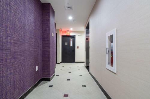 Hotel Ninety Five Fordham / St. Barnabas Hospital