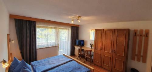 Hostal Pension Appartements Via Claudia
