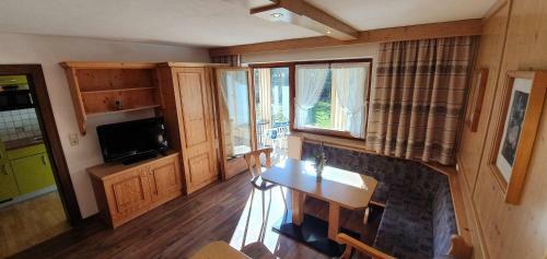 Hostal Pension Appartements Via Claudia