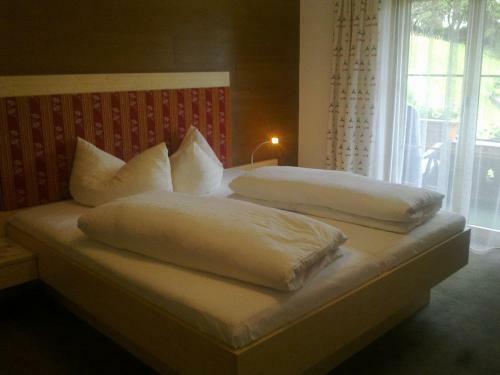 Hostal Pension Garni Alpenhof