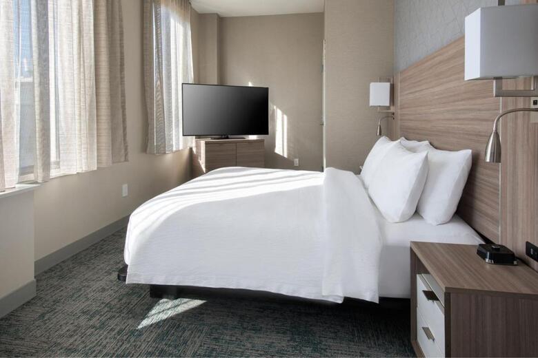 Hotel Towneplace Suites By Marriott New York Brooklyn