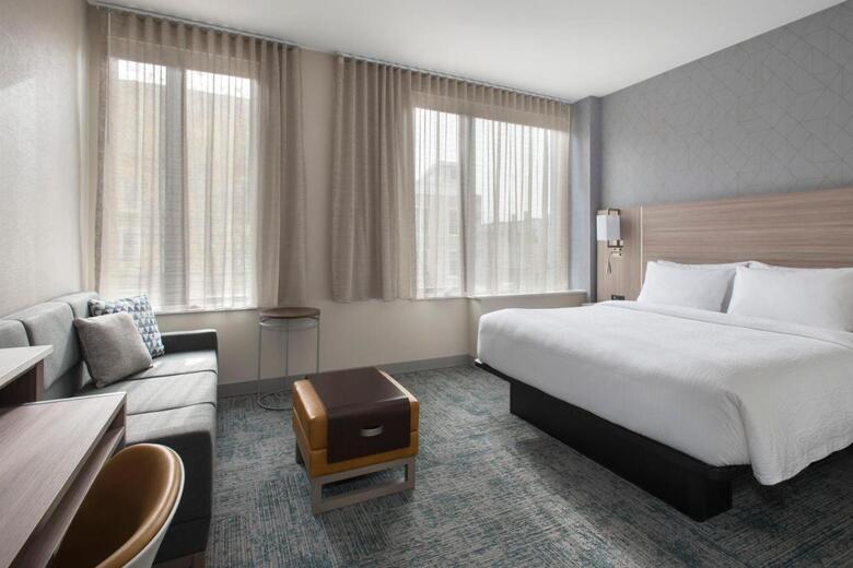 Hotel Towneplace Suites By Marriott New York Brooklyn