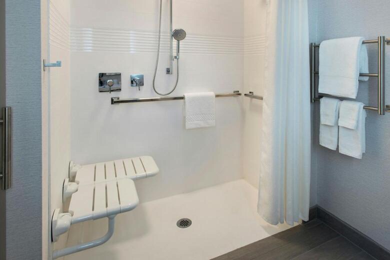 Hotel Towneplace Suites By Marriott New York Brooklyn