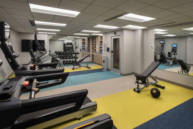 Hotel Towneplace Suites By Marriott New York Brooklyn