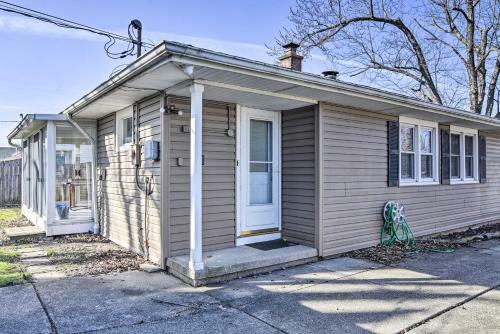 Renovated Buffalo Home With Screened-in Patio!