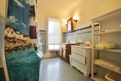 10 Merrill Avenue Home