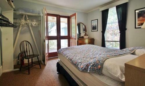 10 Merrill Avenue Home