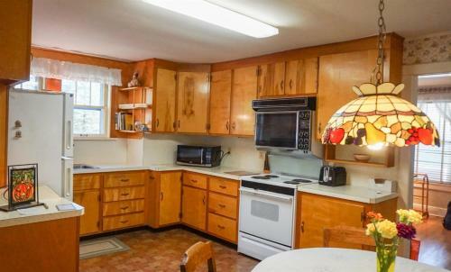 1st Class Rentals The Thurman Munson House