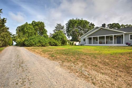 Luxury Hampton Bays Home - Walk To Shinnecock Bay