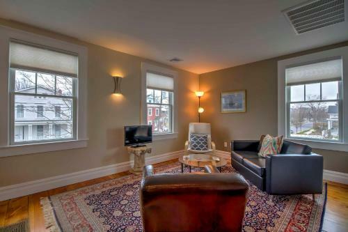 Apartamento Bright 2nd-floor Apt - Half Mi To Greenport Harbor!