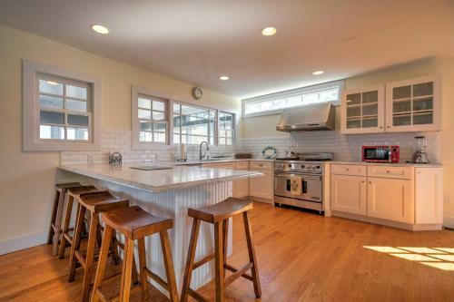 Luxe East Quogue Waterfront Home With Sandy Beach!
