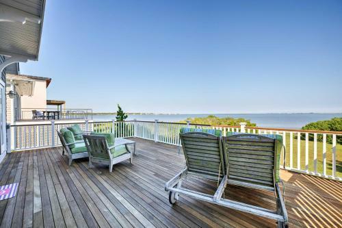 Luxe East Quogue Waterfront Home With Sandy Beach!