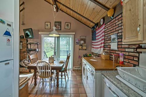 Hunter Hideaway With Yard And Deck 3 Mi To Ski Slopes