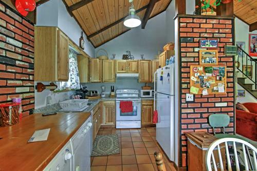 Hunter Hideaway With Yard And Deck 3 Mi To Ski Slopes
