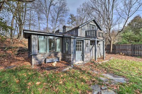 Renovated Hudson Valley Escape With Fenced-in Yard!