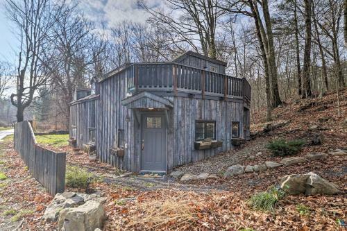 Renovated Hudson Valley Escape With Fenced-in Yard!