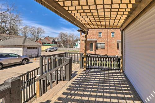 Charming, Walkable Fairport Village Apartment!