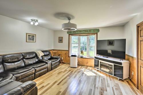 Spacious Home 2 Mi To Seneca Lake And Wineries